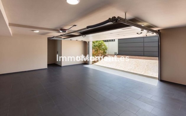 Resale - Detached villa - Marbella - Nueva Andalucía