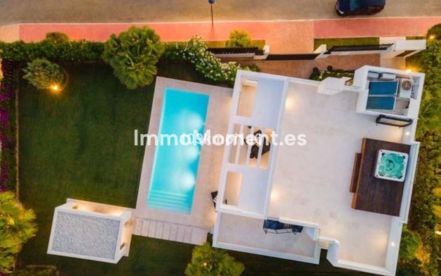 Resale - Detached villa - Marbella - Nueva Andalucía