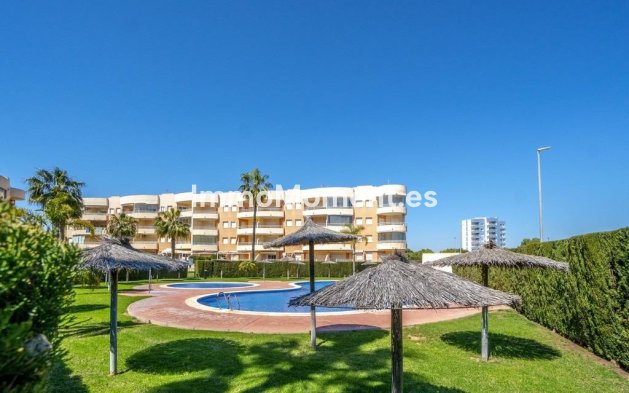 Resale - Apartment - Orihuela - Campoamor