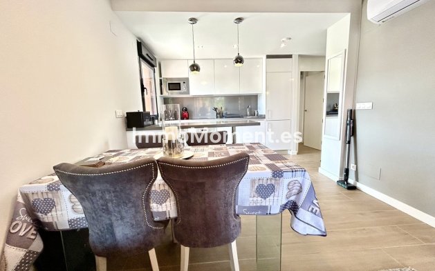 Resale - Apartment - Orihuela - Villamartín