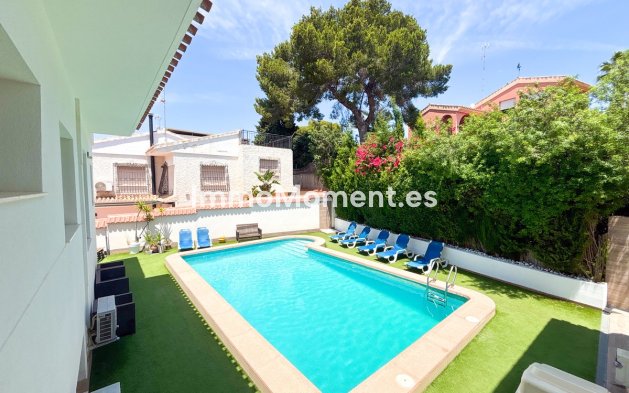 Bestaande woning - Vrijstaande villa - Orihuela - Dehesa de campoamor