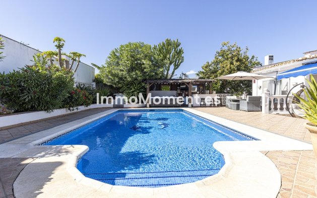 Wiederverkauf - Freistehende Villa - Manilva - La Duquesa