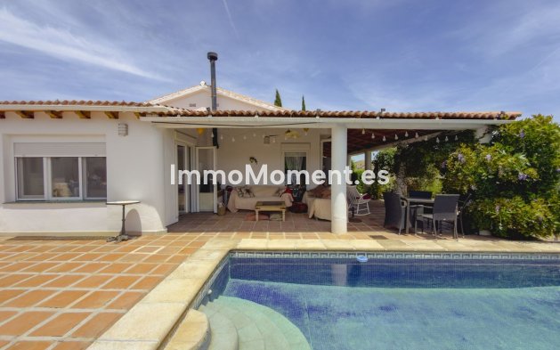 Resale - Country house - Inland  - Coín
