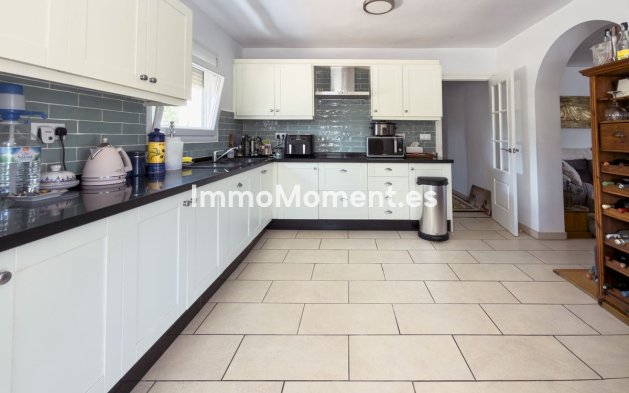 Resale - Country house - Inland  - Coín