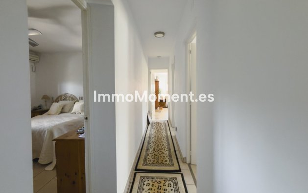Resale - Country house - Inland  - Coín