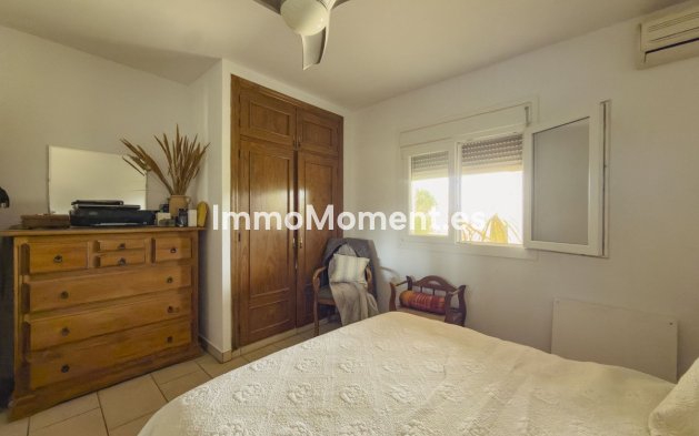 Resale - Country house - Inland  - Coín