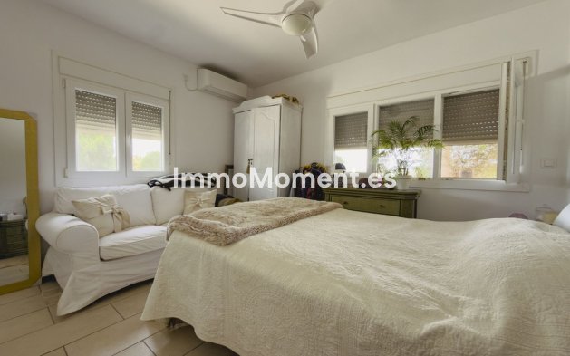 Resale - Country house - Inland  - Coín