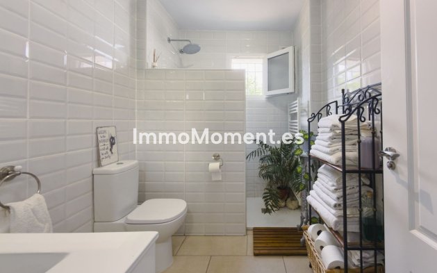 Resale - Country house - Inland  - Coín