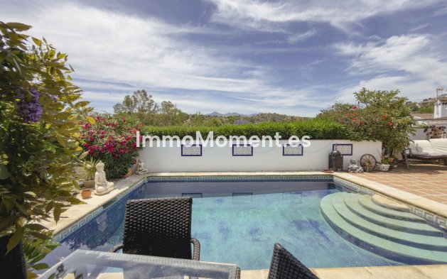 Resale - Country house - Inland  - Coín