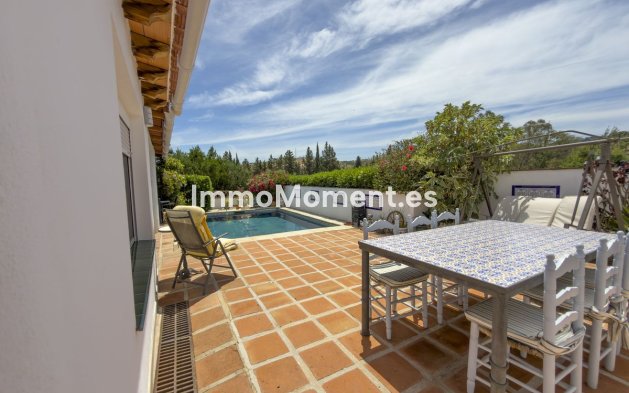 Resale - Country house - Inland  - Coín