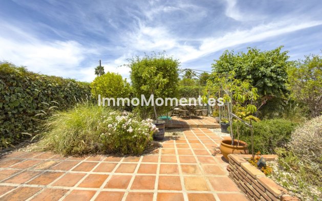 Resale - Country house - Inland  - Coín