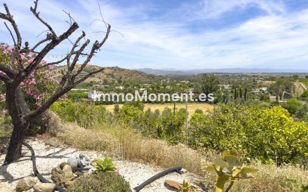 Resale - Country house - Inland  - Coín