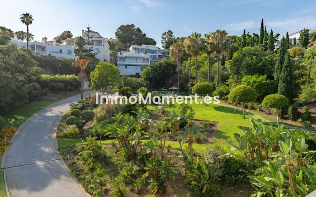 Resale - Apartment - Benahavís - La Quinta