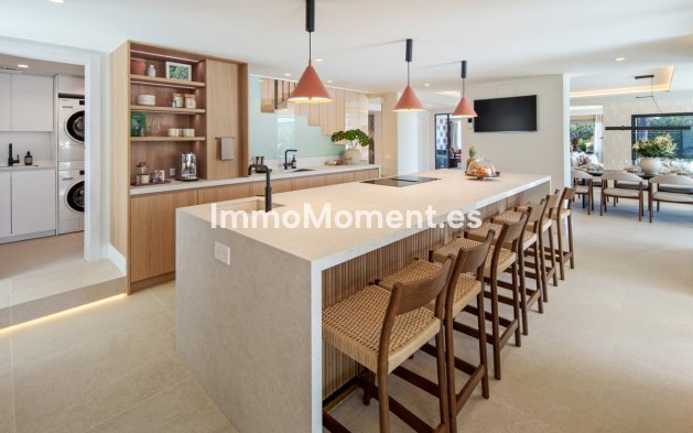 Wiederverkauf - Freistehende Villa - Marbella - Nueva Andalucía