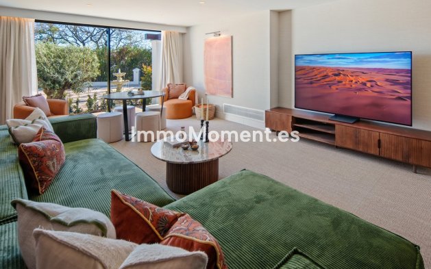 Wiederverkauf - Freistehende Villa - Marbella - Nueva Andalucía