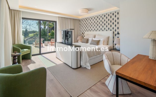 Wiederverkauf - Freistehende Villa - Marbella - Nueva Andalucía