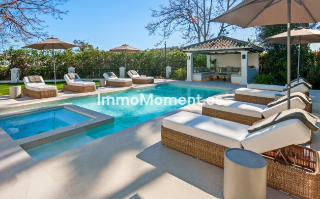 Wiederverkauf - Freistehende Villa - Marbella - Nueva Andalucía