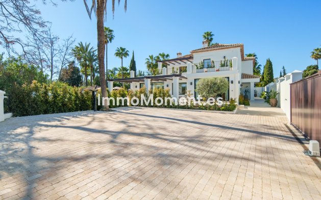 Wiederverkauf - Freistehende Villa - Marbella - Nueva Andalucía