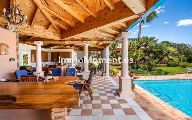 Wiederverkauf - Freistehende Villa - Marbella - Nueva Andalucía