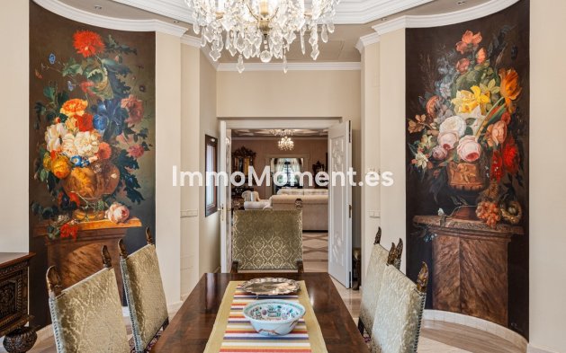 Wiederverkauf - Freistehende Villa - Marbella - Nueva Andalucía