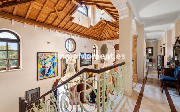 Wiederverkauf - Freistehende Villa - Marbella - Nueva Andalucía
