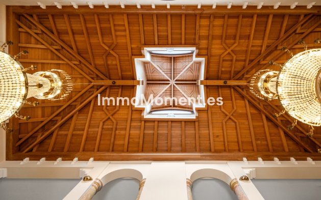 Wiederverkauf - Freistehende Villa - Marbella - Nueva Andalucía