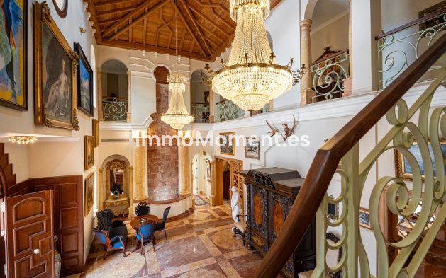 Wiederverkauf - Freistehende Villa - Marbella - Nueva Andalucía