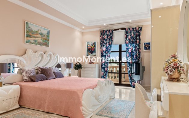 Wiederverkauf - Freistehende Villa - Marbella - Nueva Andalucía