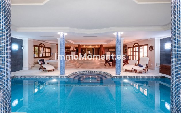Wiederverkauf - Freistehende Villa - Marbella - Nueva Andalucía