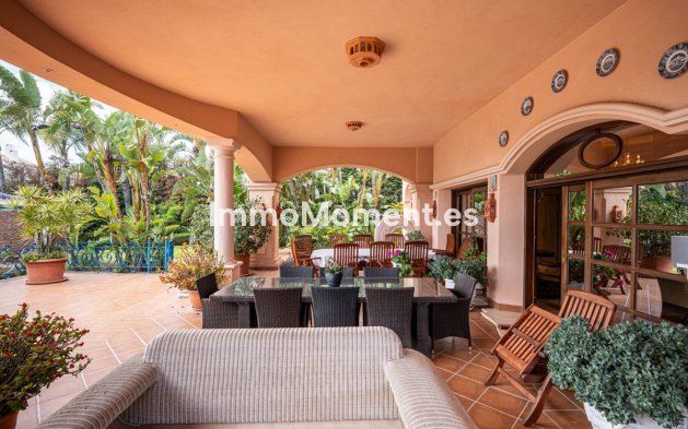 Wiederverkauf - Freistehende Villa - Marbella - Nueva Andalucía