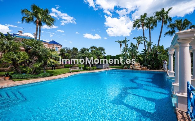 Wiederverkauf - Freistehende Villa - Marbella - Nueva Andalucía