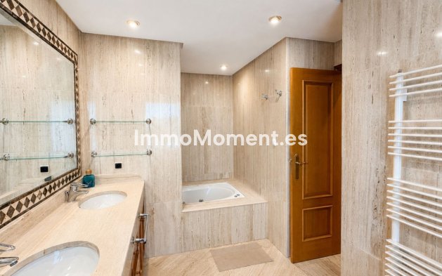 Wiederverkauf - Freistehende Villa - Marbella - Marbella Centro