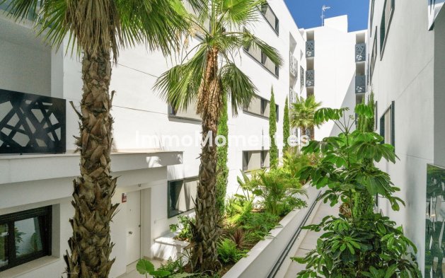 Reventa - Apartamento - Estepona  - Estepona Centro