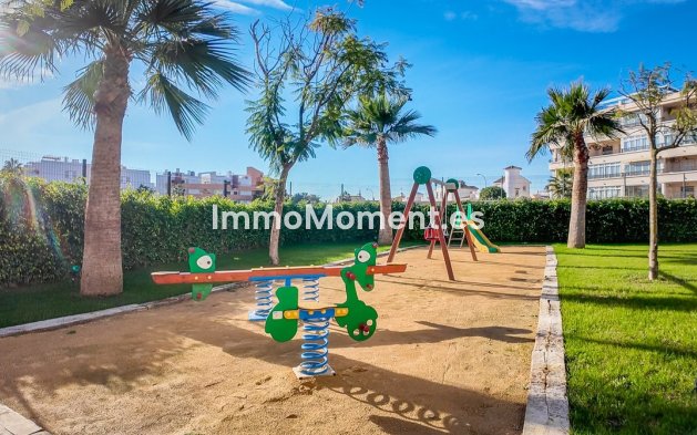 Wiederverkauf - Wohnung - Torrevieja - Torrevieja Centro