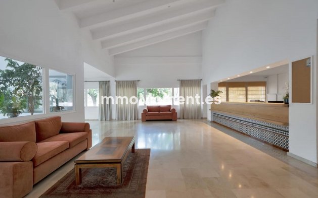 Bestaande woning - Appartement - Estepona  - Atalaya
