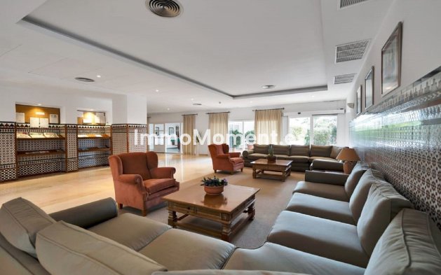 Bestaande woning - Appartement - Estepona  - Atalaya