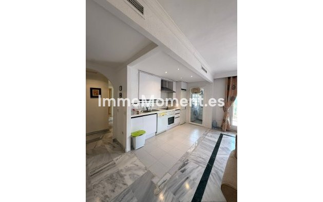 Revente - Appartement - Marbella - Nueva Andalucía