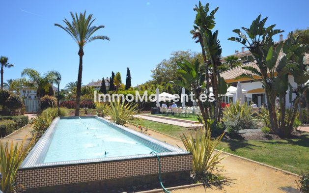 Revente - Appartement - Marbella - Nueva Andalucía