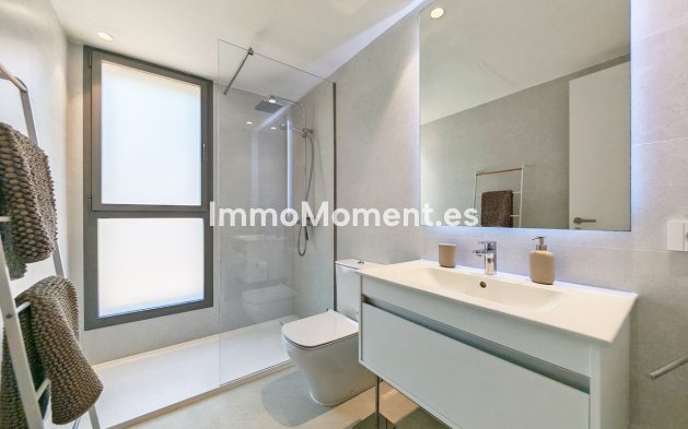 Wiederverkauf - Wohnung - Estepona  - Selwo