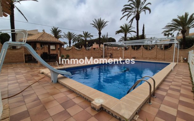 Reventa - Villa independiente - Orihuela - Orihuela Centro