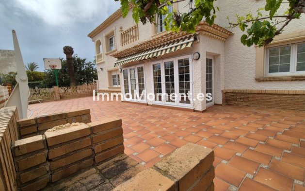 Reventa - Villa independiente - Orihuela - Orihuela Centro