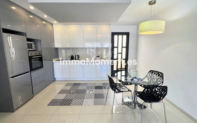Resale - Apartment - Pilar de la Horadada - Pilar de la Horadada Centro
