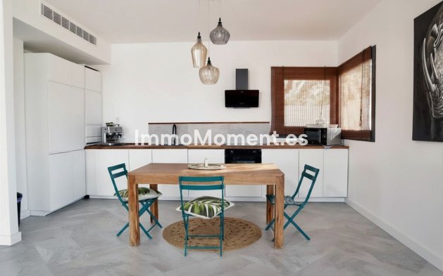 Bestaande woning - Vrijstaande villa - Binnenland  - Coín