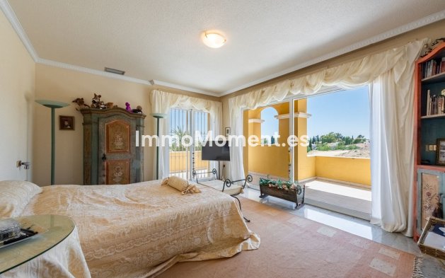 Wiederverkauf - Freistehende Villa - Estepona  - Atalaya