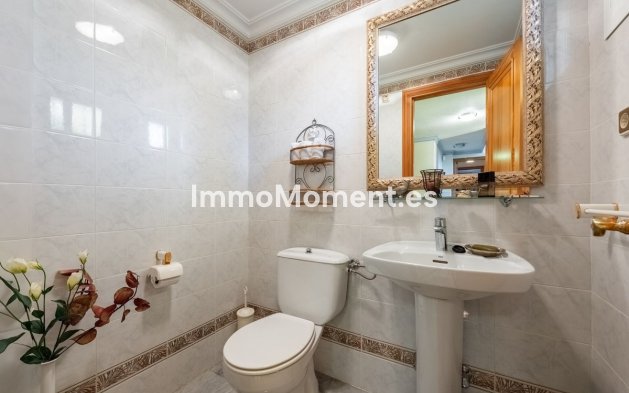 Wiederverkauf - Freistehende Villa - Estepona  - Atalaya