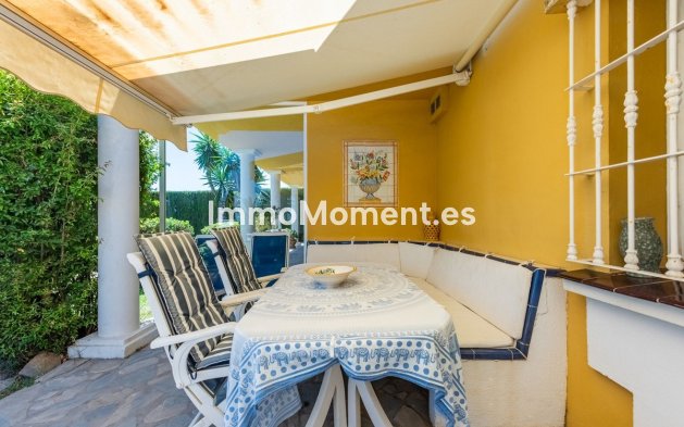 Wiederverkauf - Freistehende Villa - Estepona  - Atalaya