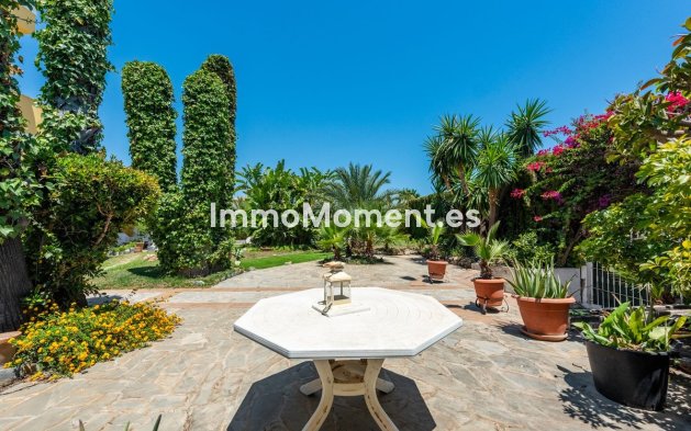 Wiederverkauf - Freistehende Villa - Estepona  - Atalaya