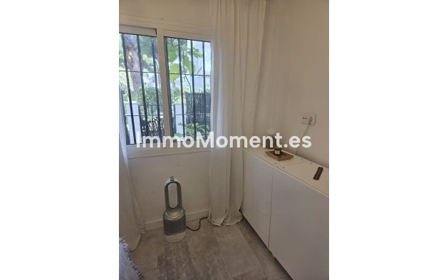 Wiederverkauf - Wohnung - Estepona  - Benamara