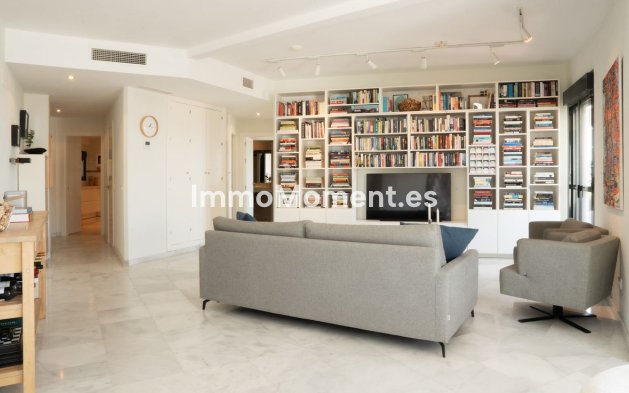 Wiederverkauf - Wohnung - Estepona  - Estepona Centro