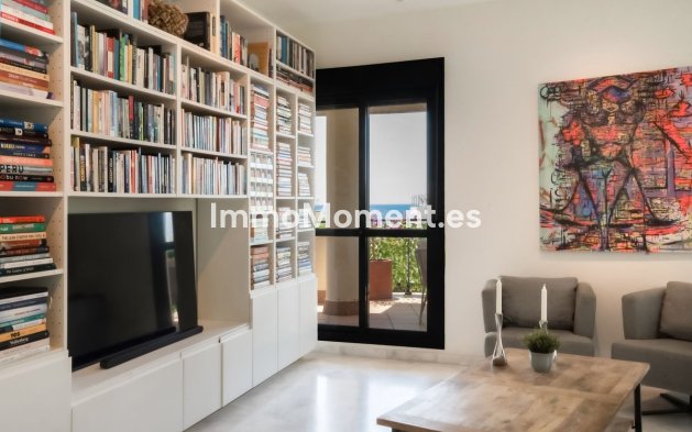 Wiederverkauf - Wohnung - Estepona  - Estepona Centro
